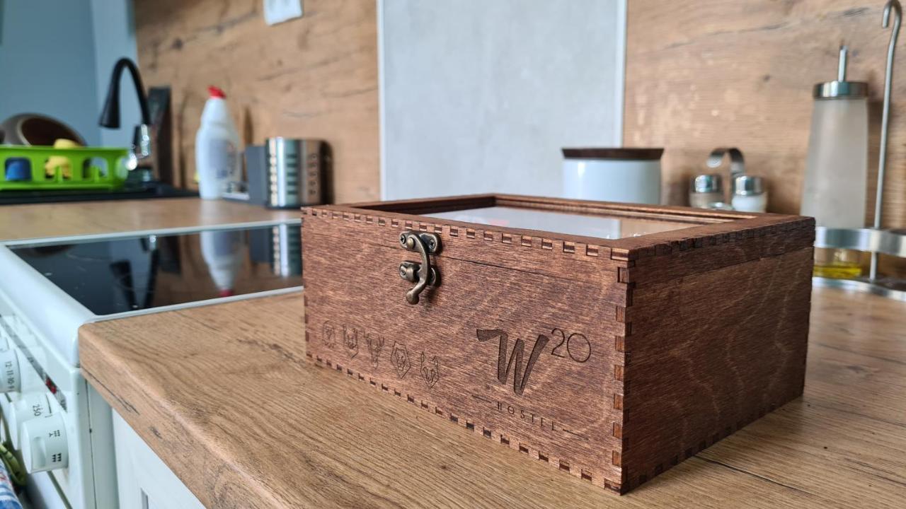 W20 Hostel Goledzinow エクステリア 写真
